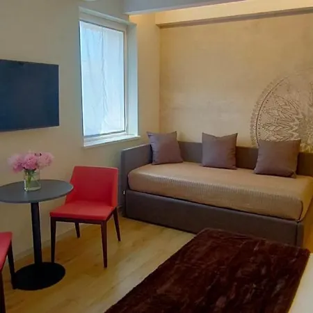 Tiamo Modern Design Πανσιόν 4*