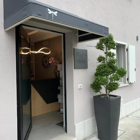 Πανσιόν Tiamo Modern Design 4*