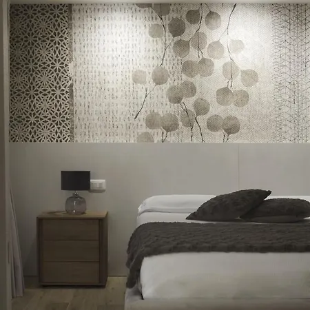 Tiamo Modern Design Πανσιόν