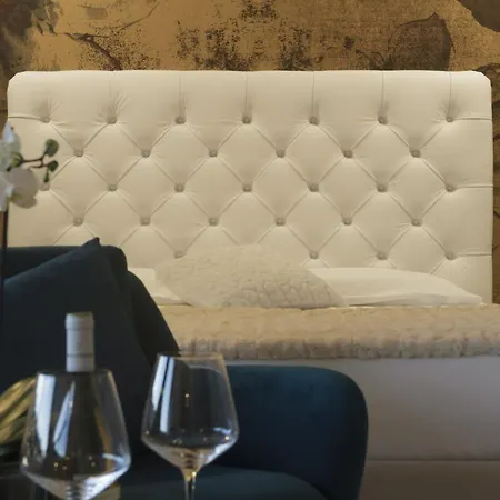 Πανσιόν Tiamo Modern Design