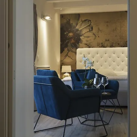 Πανσιόν Tiamo Modern Design 4*