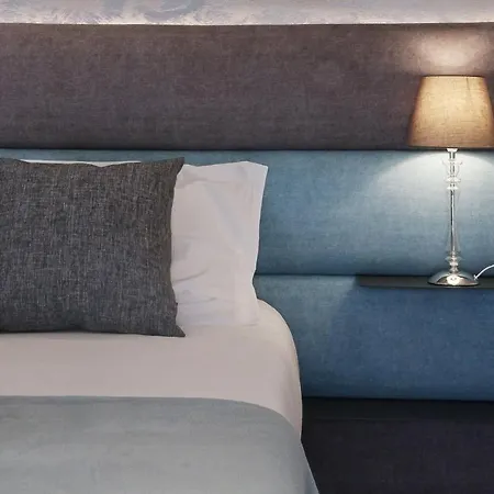 Πανσιόν Tiamo Modern Design 4*