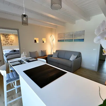 Πανσιόν Tiamo Modern Design 4*