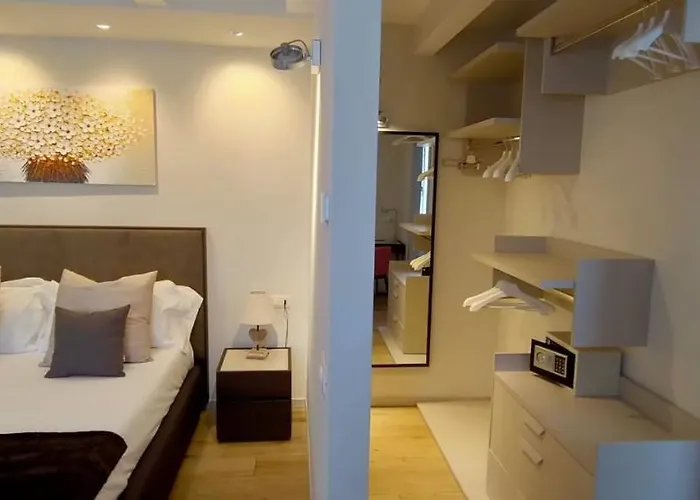 Tiamo Modern Design ゲストハウス 4*