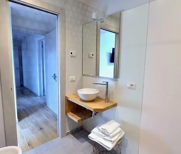 Tiamo Modern Design 4* ロンキ・デイ・レジョナーリ